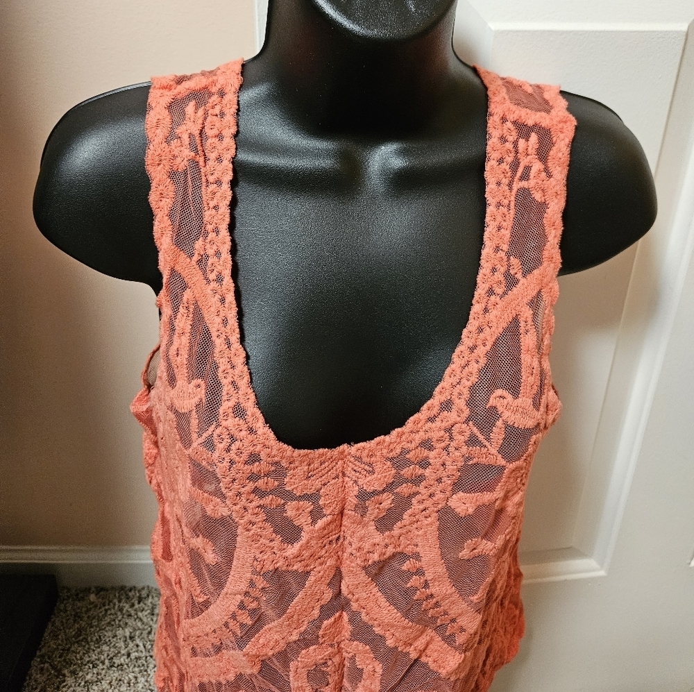 Daytrip Mesh Embroidered Through Tank Top - Picture 2 of 8